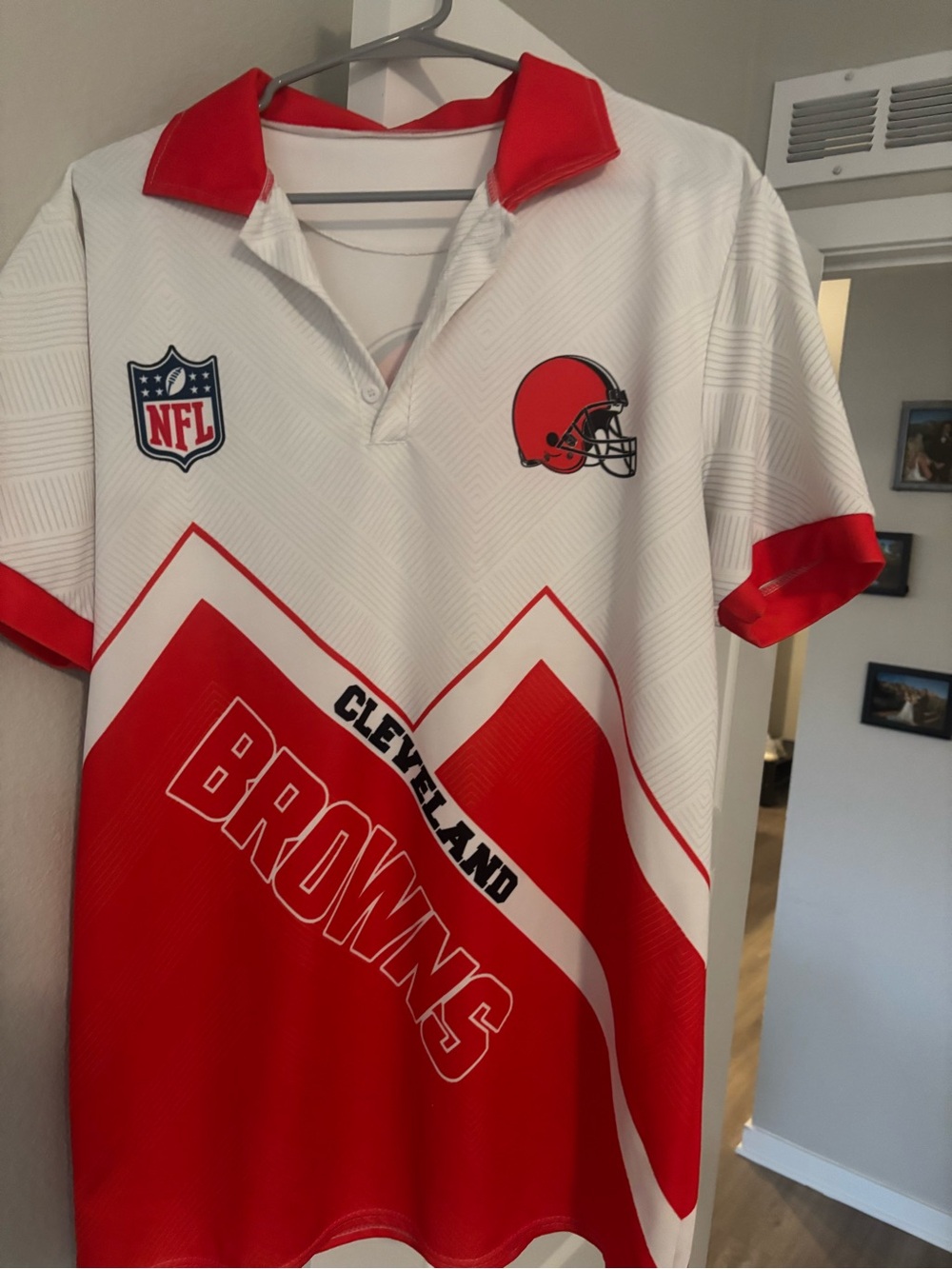 Cleveland Browns golf polo - Men’s XL.  Super unique!